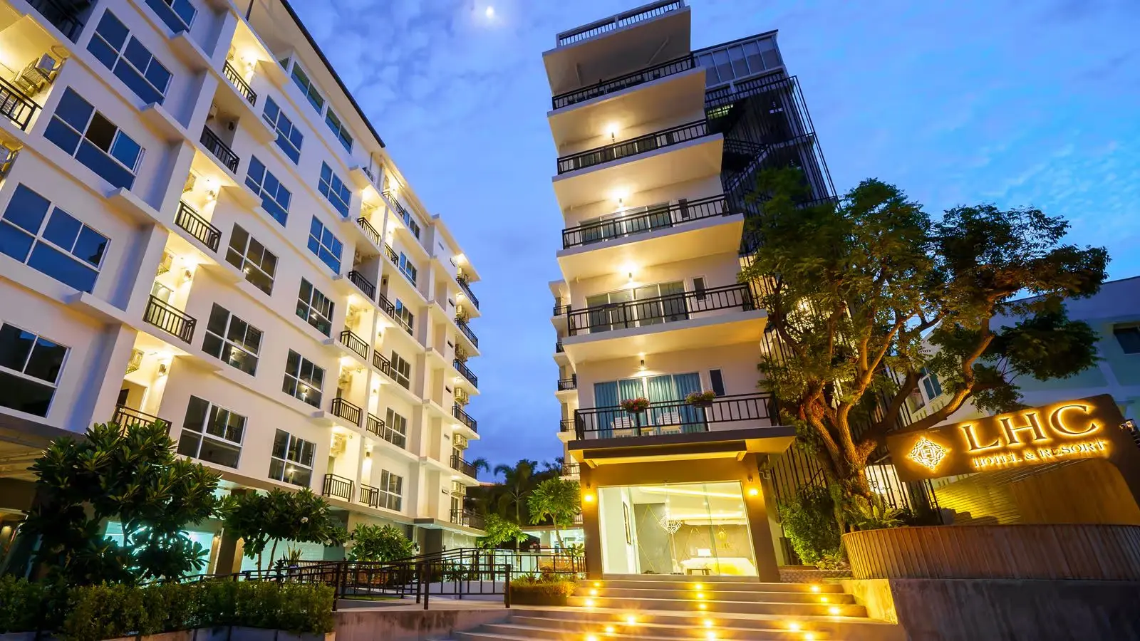 LHC Hotel and Resort 3*